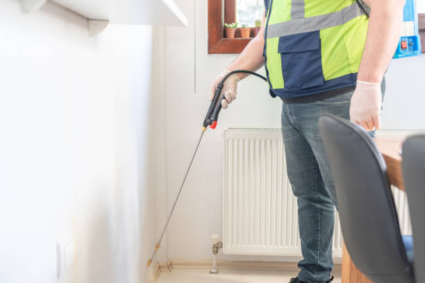 Best Exterminator Services  in Cheviot, OH